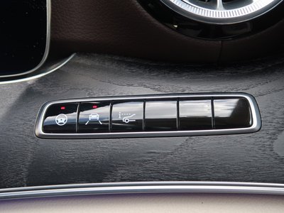 MERCEDES-BENZ E-CLASS - 10