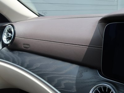 MERCEDES-BENZ E-CLASS - 6