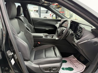 2024 Lexus RX thumbnail 29
