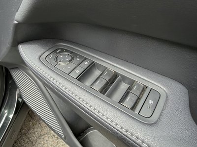 2024 Lexus RX thumbnail 31