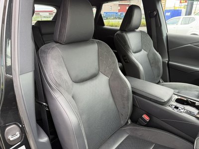 2024 Lexus RX thumbnail 33