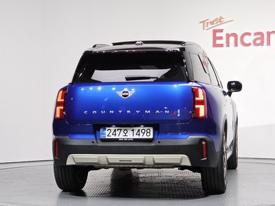 MINI COUNTRYMAN - 3
