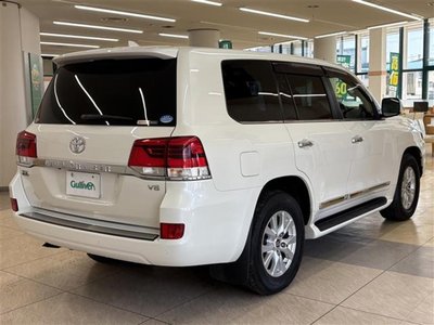 TOYOTA LAND CRUISER 200 - 5