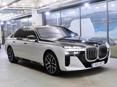 BMW 7 SERIES - 1