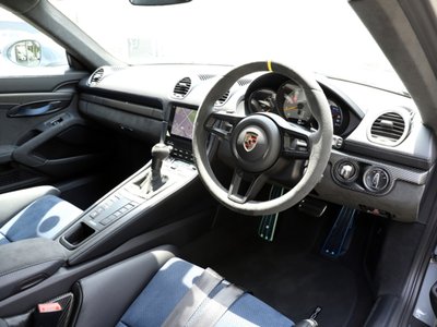 صورة مصغرة 11 لـ 2025 Porsche 718