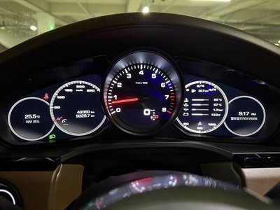 صورة 8 لـ 2020 Porsche CAYENNE