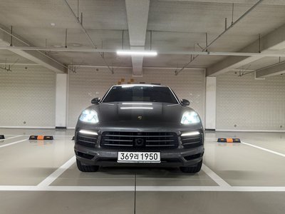 صورة 2 لـ 2020 Porsche CAYENNE