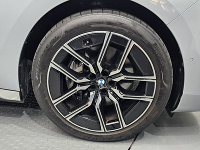 BMW 7 SERIES - 8
