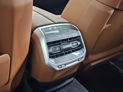 2024 BMW 7 SERIES — миниатюра 33