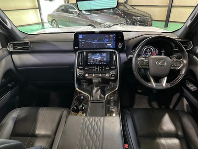 LEXUS LX - 7