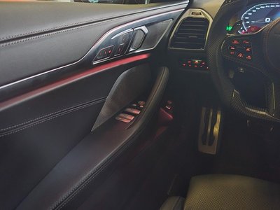 2025 BMW 8 SERIES 缩略图 12