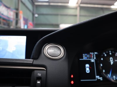 صورة مصغرة 31 لـ 2015 Lexus RC F