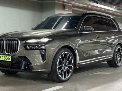 2026 BMW X7 照片 1