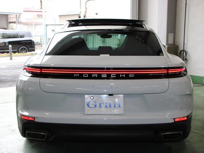 PORSCHE PANAMERA - 6