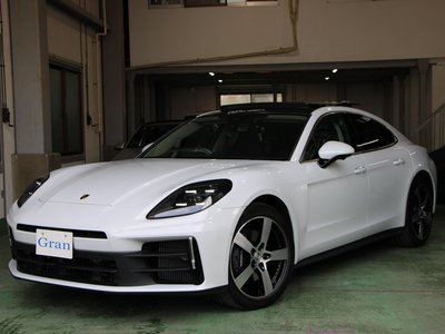 PORSCHE PANAMERA - 1