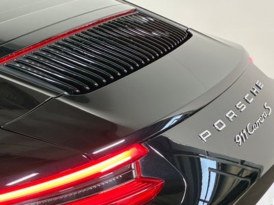 PORSCHE 911 - 9