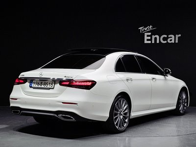 MERCEDES-BENZ E-CLASS - 5