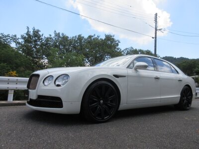 BENTLEY FLYING SPUR