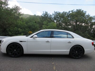 BENTLEY FLYING SPUR - 2