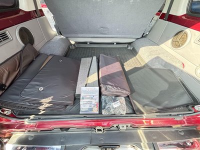 TOYOTA LAND CRUISER 70 - 9