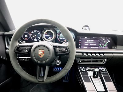 PORSCHE 911 - 6