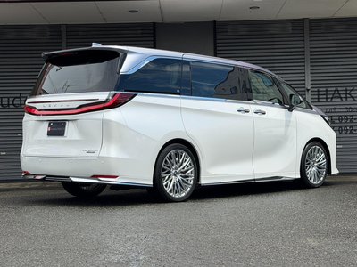 صورة 5 لـ 2024 Lexus LM