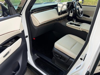 صورة مصغرة 25 لـ 2024 Lexus LM