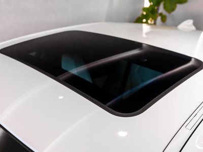 صورة 9 لـ 2016 BMW M3 SEDAN