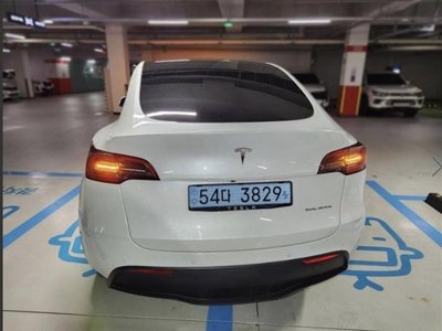 2022 Tesla MODEL Y — фото 2