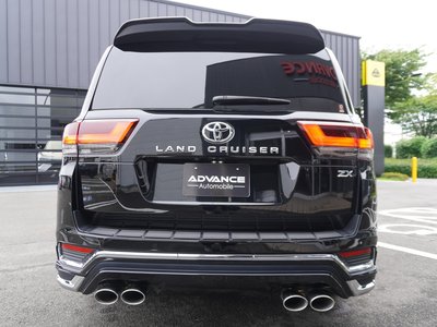 2023 Toyota LAND CRUISER 300 — фото 6