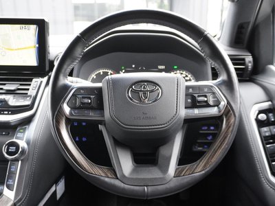 2023 Toyota LAND CRUISER 300 缩略图 23