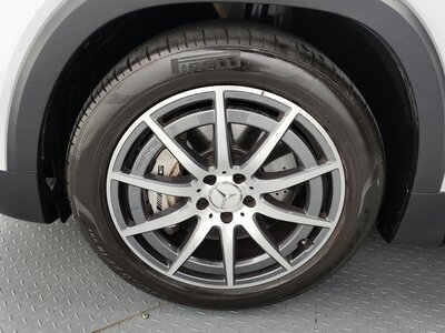 MERCEDES-BENZ GLB - 8