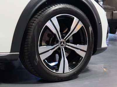 MERCEDES-BENZ C-CLASS - 8