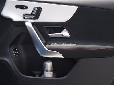 2025 Mercedes-BENZ A-CLASS AMG 缩略图 15