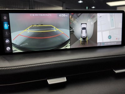 2021 Genesis GV70 — миниатюра 16