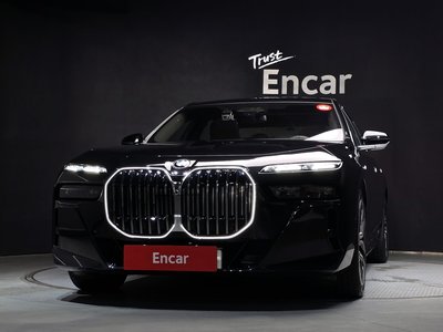 2025 BMW 7 SERIES 照片 2