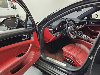 PORSCHE PANAMERA - 10