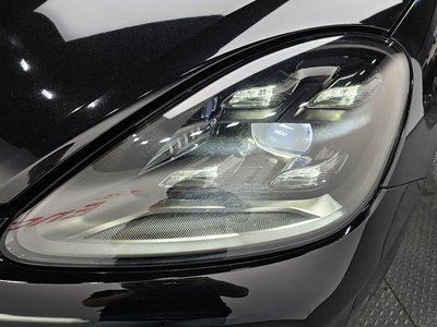 PORSCHE CAYENNE - 9