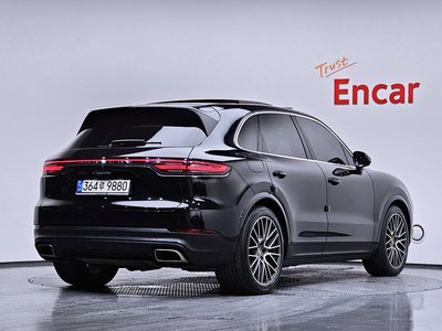 PORSCHE CAYENNE - 4