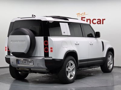2024 LAND Rover DEFENDER photo 4