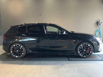 2025 BMW 1 SERIES 照片 8