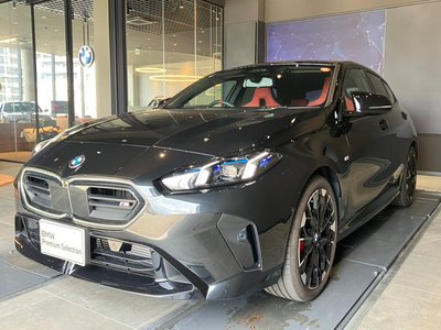 2025 BMW 1 SERIES 照片 1