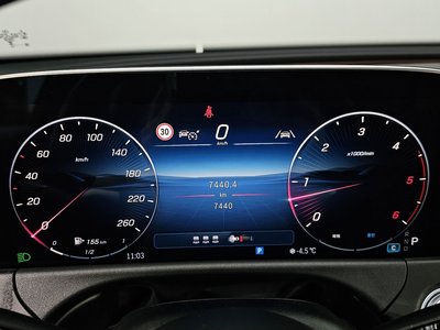 MERCEDES-BENZ E-CLASS - 8