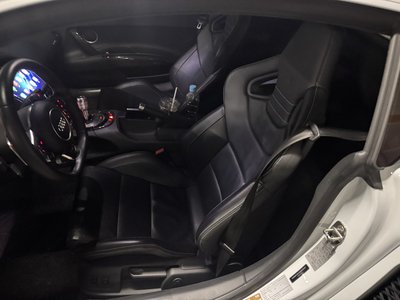 AUDI R8 - 8