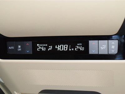 2025 Toyota ALPHARD thumbnail 37