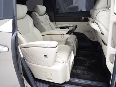 2025 Toyota ALPHARD thumbnail 33