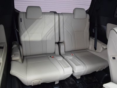2025 Toyota ALPHARD thumbnail 40