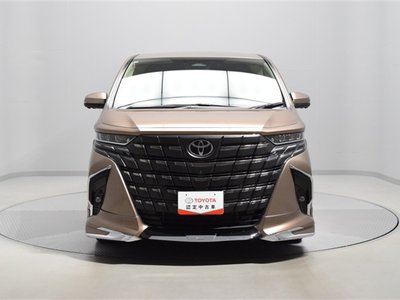 2025 Toyota ALPHARD — фото 8