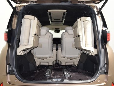 2025 Toyota ALPHARD thumbnail 43