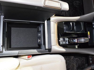 2025 Toyota ALPHARD thumbnail 31